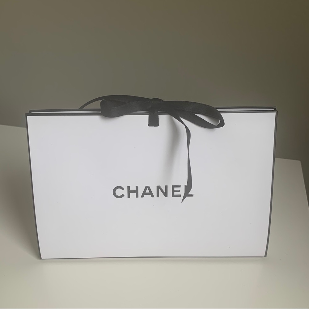 Chanel gift box